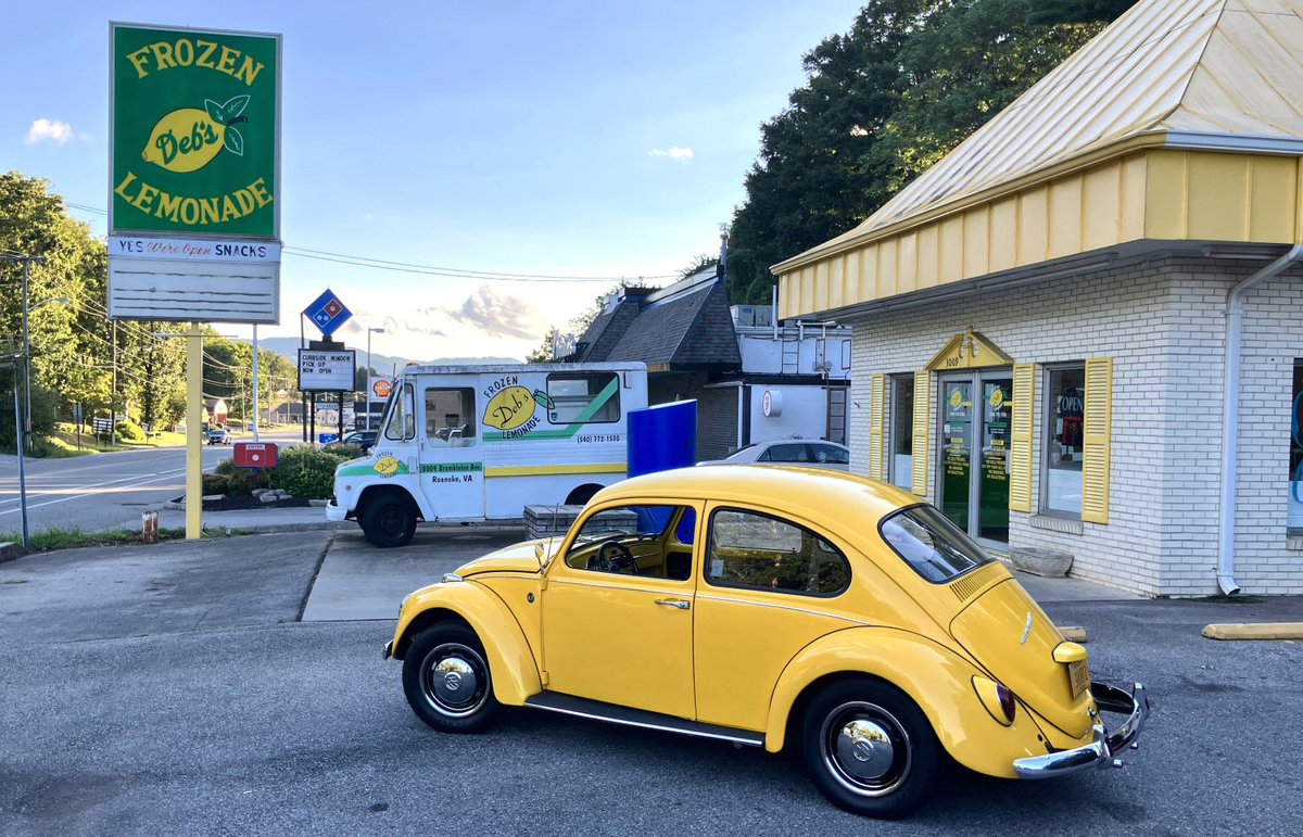 daveydad's tweet photo. Lemon Drop at the lemonade stand! https://t.co/wB5s95mZRW