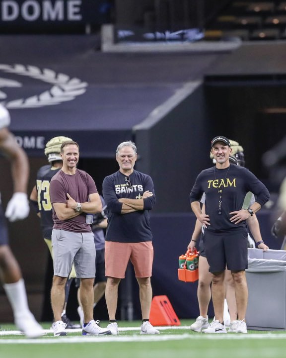 BarstoolNOLA's tweet photo. The 🐐 at Saints practice today! https://t.co/OzuCq1i7cs