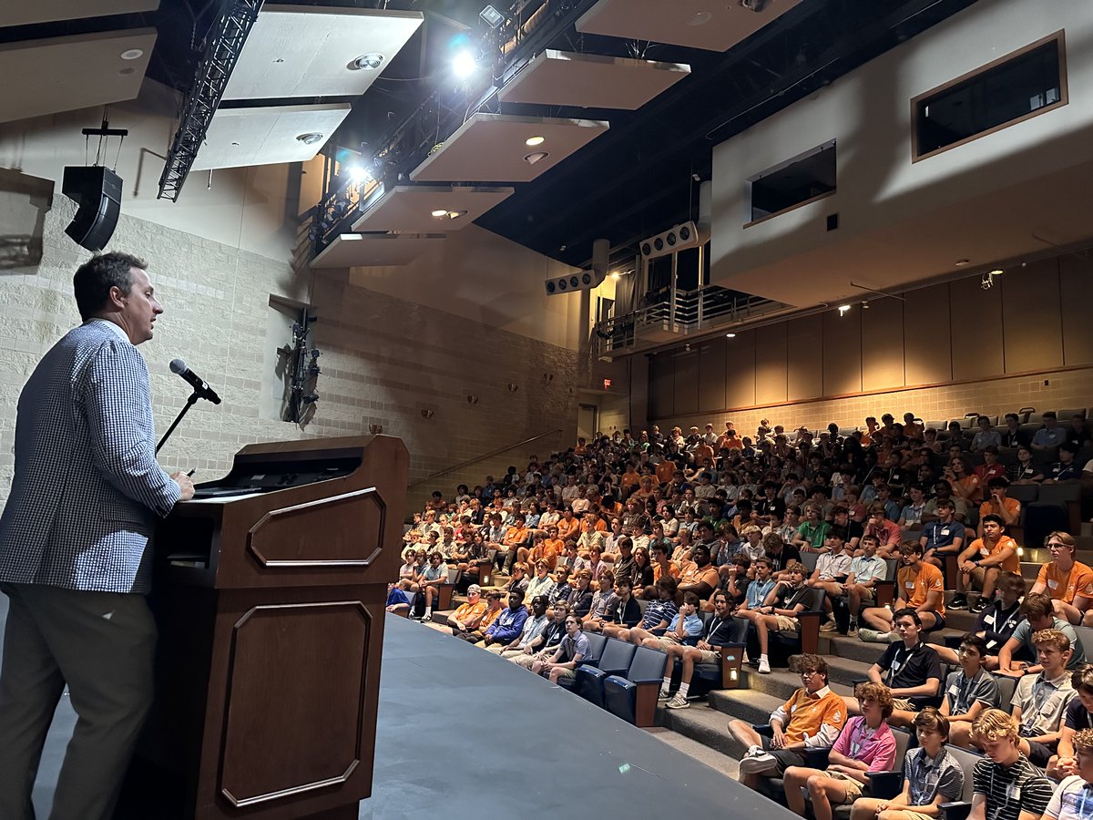 SLUHStudentLife's tweet image. 