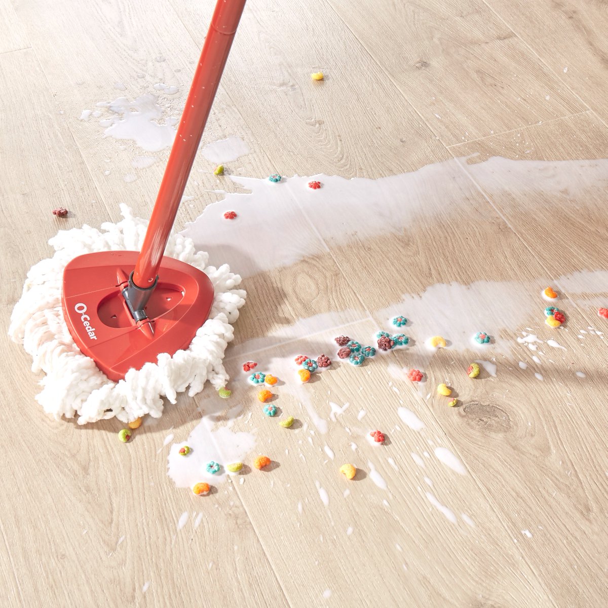 pergo's tweet image. Don&apos;t cry over spilled milk. 🥛 

#SignatureTechnology gives #Pergo Elements Ultra the look and feel of authentic hardwood, with the full-coverage waterproofing of #WetProtect.

Featured #Flooring: Pergo Elements Ultra Transom in Monument Grey Oak
💻: bit.ly/47rZXUr