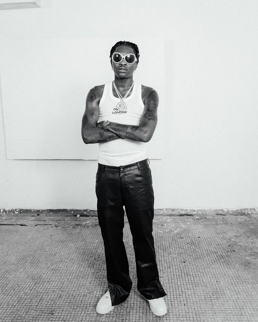 PsychoYP's tweet image. PsychoYP - #OsapaLondon tank tops 🌹
limited drop. 
available @ psychoyp.com 🤫🤫🤫