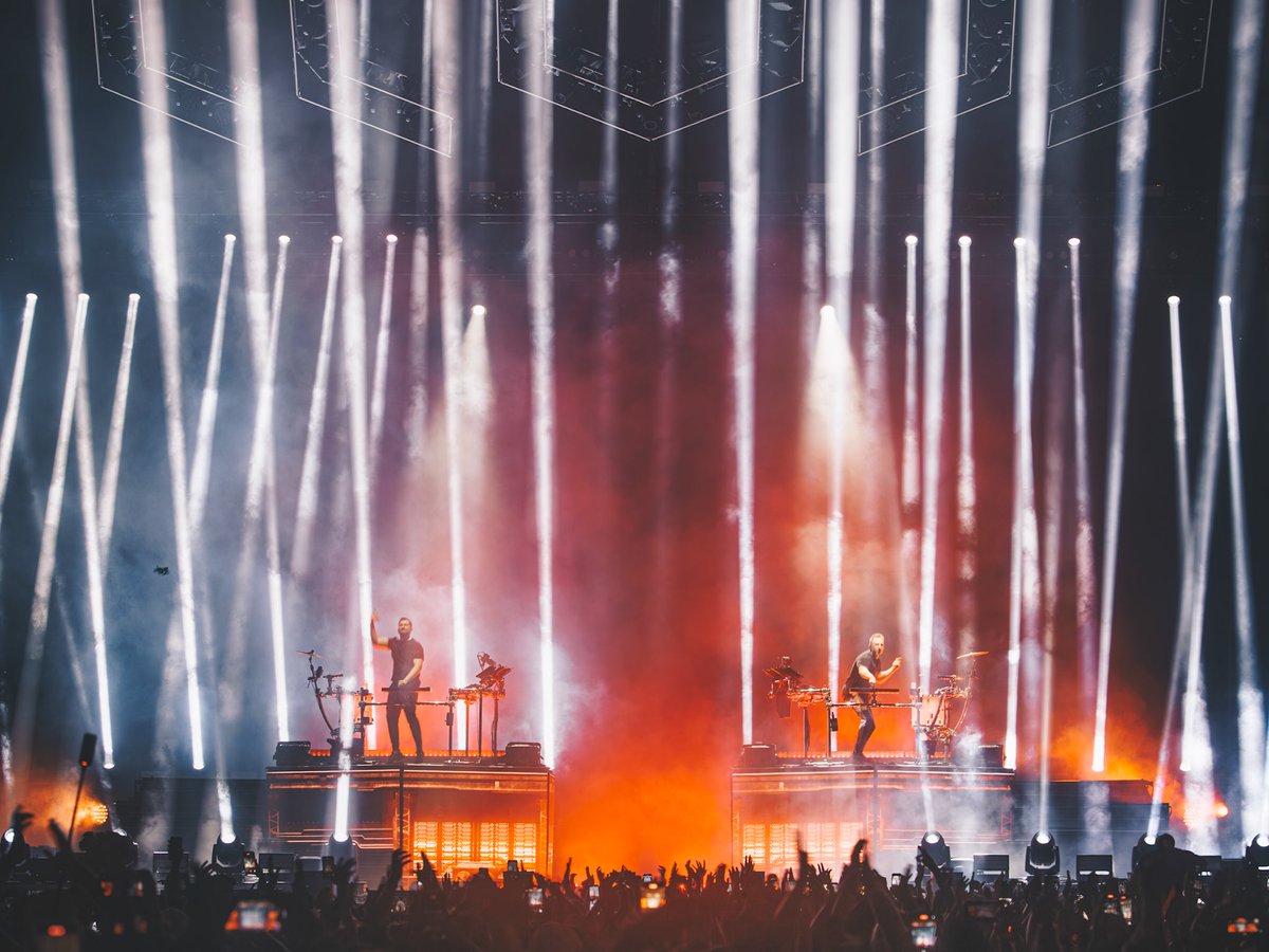 odesza's tweet image. In the Rain.

Lollapalooza - 8.5.23