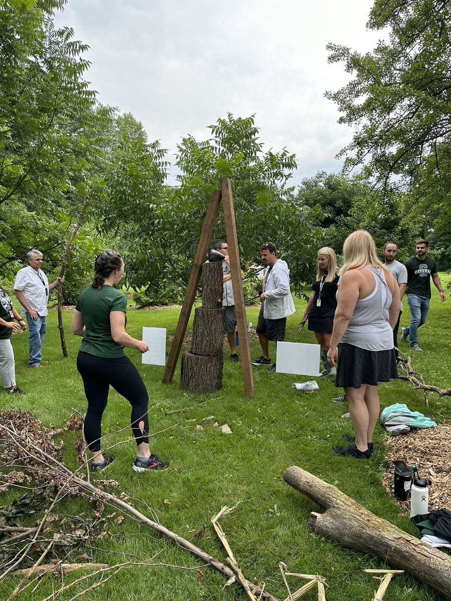 Tracey Landry tweet media