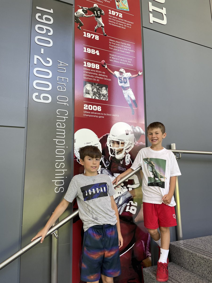 Mike Mannix (@coach_mannix) on Twitter photo Thanks to <a href="/UMassFootball/">UMass Football</a> and <a href="/coachalexmiller/">Alex Miller</a> for hosting these young fans and aspiring running backs.
We’ll ask <a href="/FBCoachDBrown/">Don Brown</a> to come in next June and do some shell drill with <a href="/CommonwealthTBT/">TheCommonwealthTBT</a>
#defense #UMass Thanks to <a href="/UMassFootball/">UMass Football</a> and <a href="/coachalexmiller/">Alex Miller</a> for hosting these young fans and aspiring running backs.
We’ll ask <a href="/FBCoachDBrown/">Don Brown</a> to come in next June and do some shell drill with <a href="/CommonwealthTBT/">TheCommonwealthTBT</a>
#defense #UMass