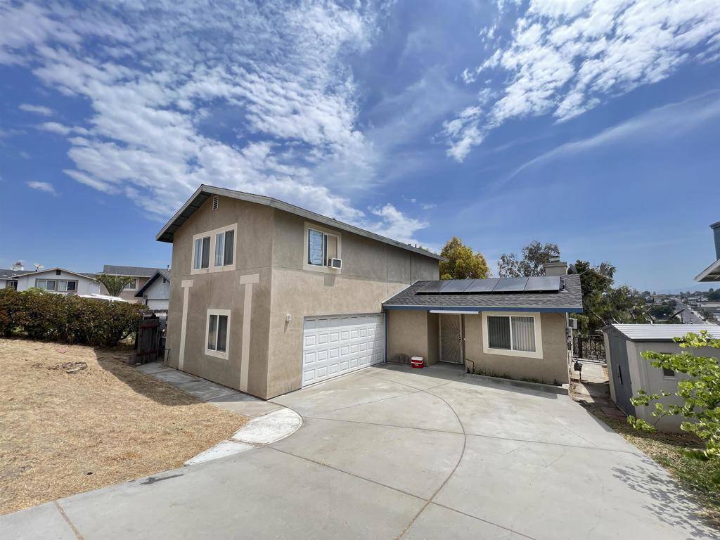 RealtorBill3's tweet image. New Listing Price: $825,000. - Bring your offers, motivated sellers, awesome opportunity!
6774 Arinjade WAY, San Diego, CA 92114 is a fantastic property with 4 bedrooms and 3.0 bathrooms.
See more here: billlanerealty.com/d8qwpzmk