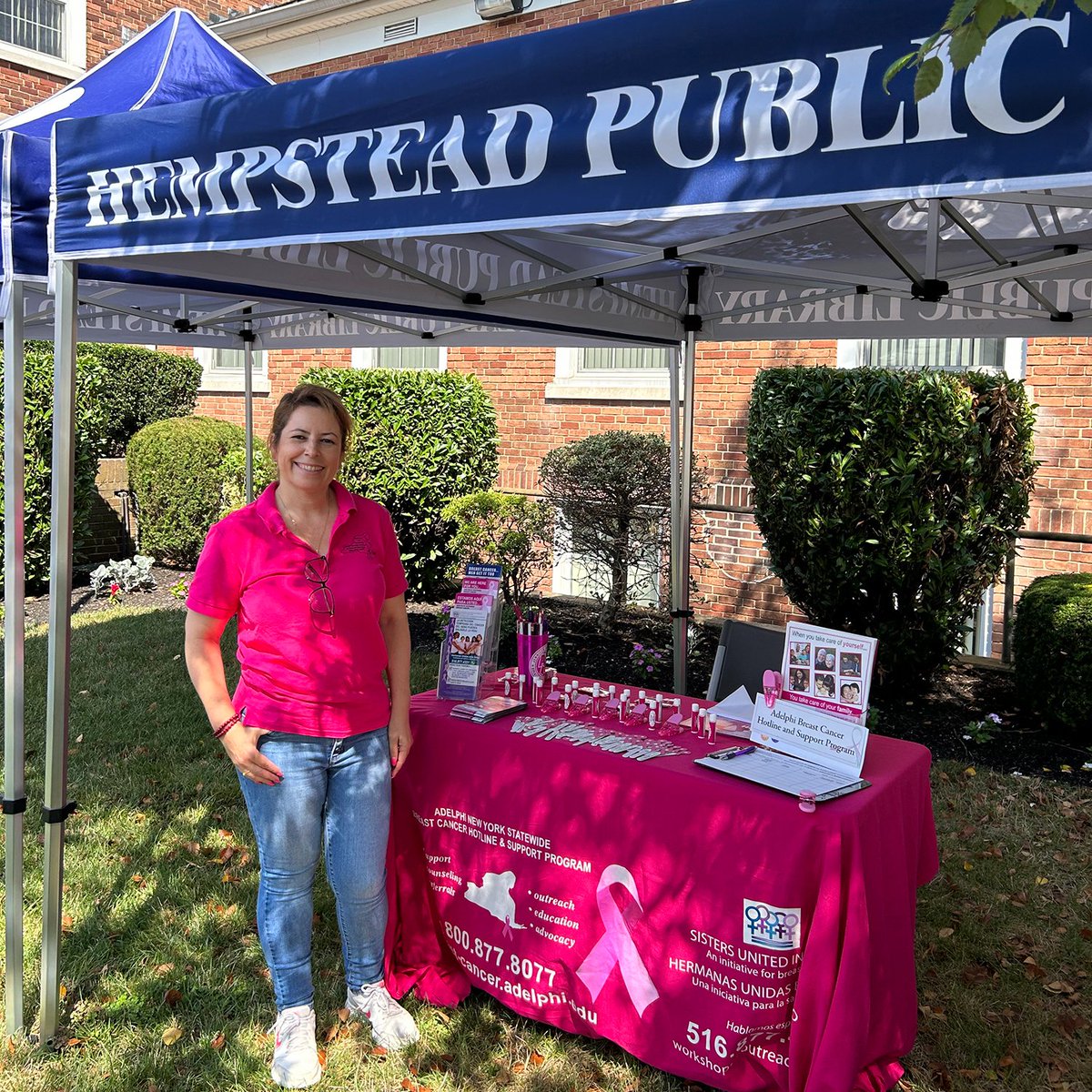 AUbreastcancer's tweet photo. Today, Sandra Martinez, Bilingual Outreach Coordinator @AUbreastcancer, attended the #FrontLawnFriday event @Hempstead_PL . Sandra met with Erica Lang, Head of reference at Hempstead Public Library & @SenKevinThomas. Sandra is providing breast health information to the community. https://t.co/gqRFmYY4P6