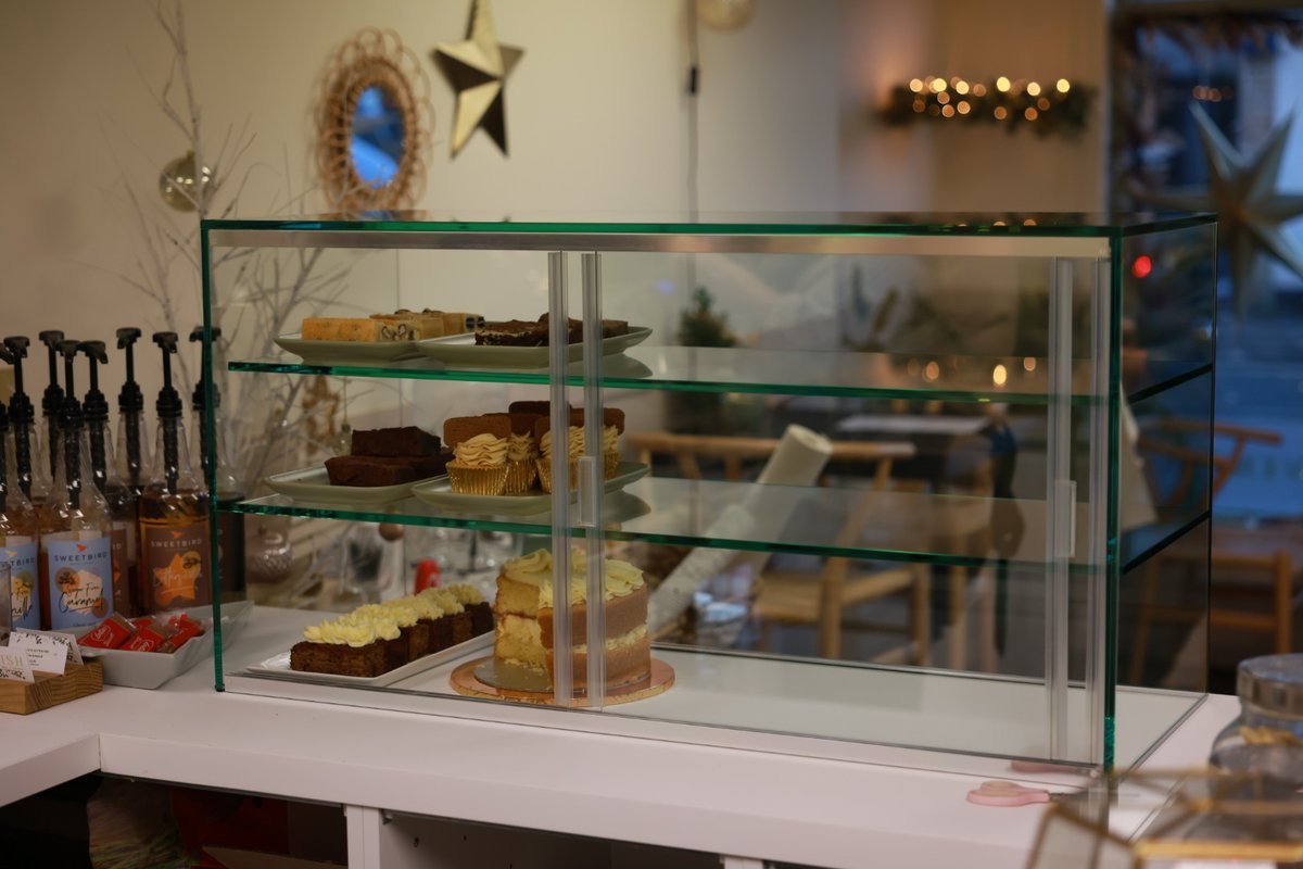 Futureglass's tweet photo. Happy Friday! ☀

Glass Bakery, Cafe and Retail Display Cases

*Variety of types of display cabinets: 

Ambient Displays 
Fast/Quick Delivery Displays (as pictured) 
Self Assembly Displays 
Ice cream and Gelato Server 
Corner modular counter
Super long modular counter https://t.co/T426K6qOz1