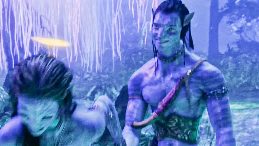 solelysullys's tweet photo. when jake looks at neytiri this way >>> https://t.co/9GNiMWgK0g