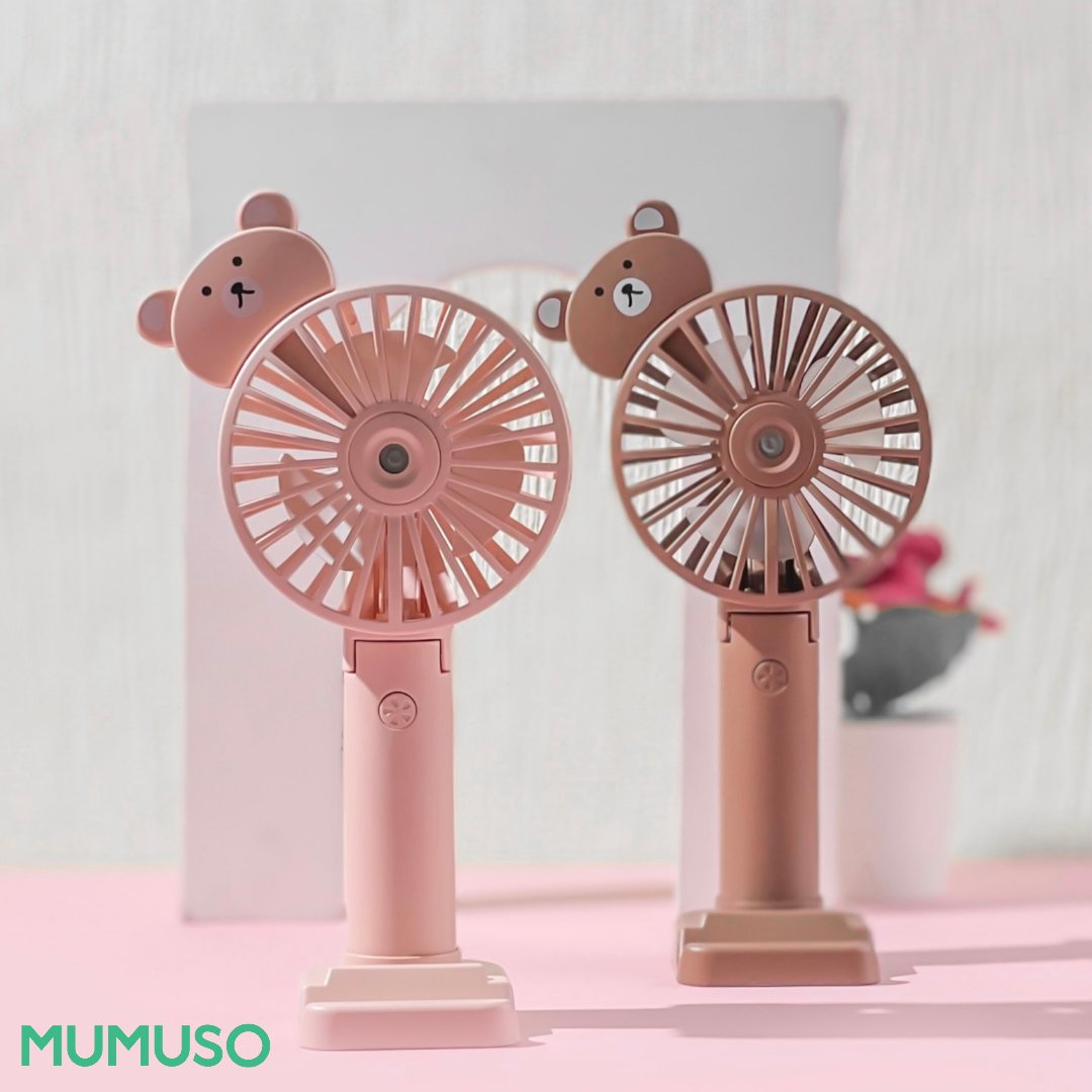 MumusoIndia's tweet image. Beat the heat☀️ with super cute fans from MUMUSO💁🏻‍♀️!

It's time⏰ to make our handheld fans your cooling companion and give yourself some air and relief🥰.

We have colours so many, you can take home plenty🛍!

#fan #minifan #handfans #portablefan #trendy #vibrantcolors #MUMUSO