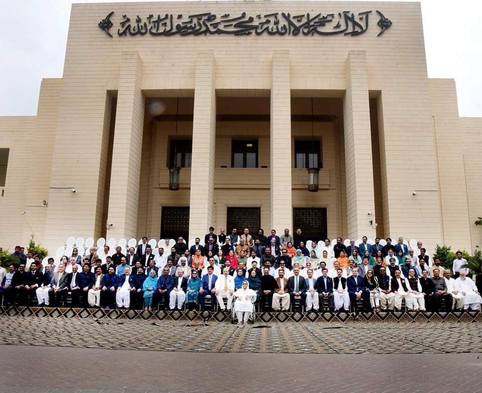 HafeezJuttPPP's tweet photo. سندھ اسمبلی کے آخری روز  ارکان اسمبلی کی  الوداعی تصویر https://t.co/E2P4ezjYEf