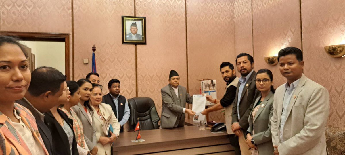 १) आधिकारिक रुपमा संसद सुचारु गरिदिनु हुन सभामुखज्युमा अनुरोध गर्यौं।
२) संसद अबरुद्ध भएको दिनको तलब/ भत्ता/ सुबिधा फिर्ता गर्ने ब्यवस्था मिलाइदिन हुन अनुरोध गर्यौं।