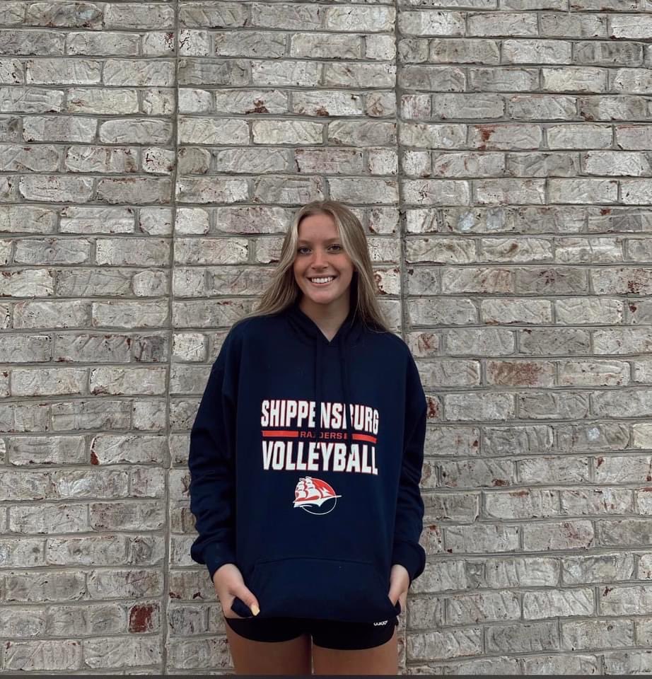 Riley2024_OH's tweet photo. I’m super excited to announce my verbal commitment to continue my volleyball and academic career at Shippensburg University!! Thank you to my family, coaches, teammates, and friends that have helped me get to where I am today. Go Raiders!!💙❤️ https://t.co/4pfUkommTH