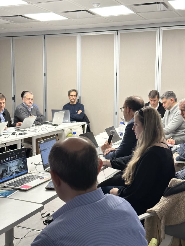 jjharoseijas's tweet photo. He tenido el gusto de sumarme al #CapacityDay, dos días intensos de trabajo con Tecnología y Mayorista, donde reflexionamos e intercambiamos sobre la situación actual y cómo avanzaremos. Gracias a todos los equipos #Hispam que participaron.
¡Vamos por más! https://t.co/aP7BfTabbj
