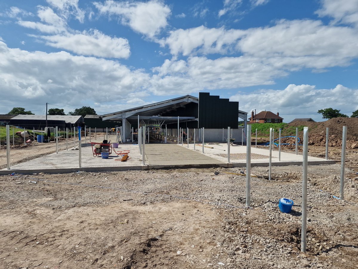 gerfferm's tweet photo. Work at Hawthorn Farm looking good https://t.co/L9IibG6dMC