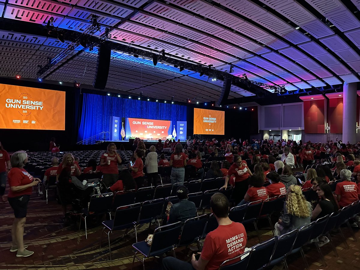 MeganTWick's tweet photo. Learning and growing a movement with @MomsDemand volunteers from across the country to end gun violence #GSU2023 https://t.co/4uIWYakHWJ