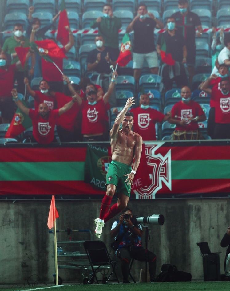 CFC_Janty's tweet image. Name a better celebration than Cristiano Ronaldo “SIIU” and I’ll deactivate