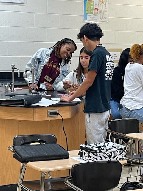 AAS_HCS's tweet photo. Ss in @JhileekJhileek AP Bio participated "the Toothpickase". They used their index fingers and thumbs to mimic how enzymes work in breaking substrates. #empoweringtomorrow #associateexperience @DLinnBwell @Toni_Collie @sheppard06 @shaykele78 https://t.co/LP2WPJtrvB