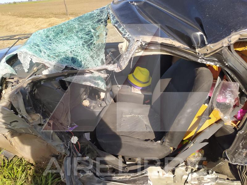 PAVÒN ARRIBA. SINIESTRO VIAL CON UN HERIDO DE GRAVEDAD
Ocurriò pasada las 10,30 horas,cuando por causas que se tratan de establecer, colisionaron en el km 35 de la Ruta Provincial 18, un camiòn Fiat modelo Iveco, cargado con bolsas de cemento y un Renault Logan.