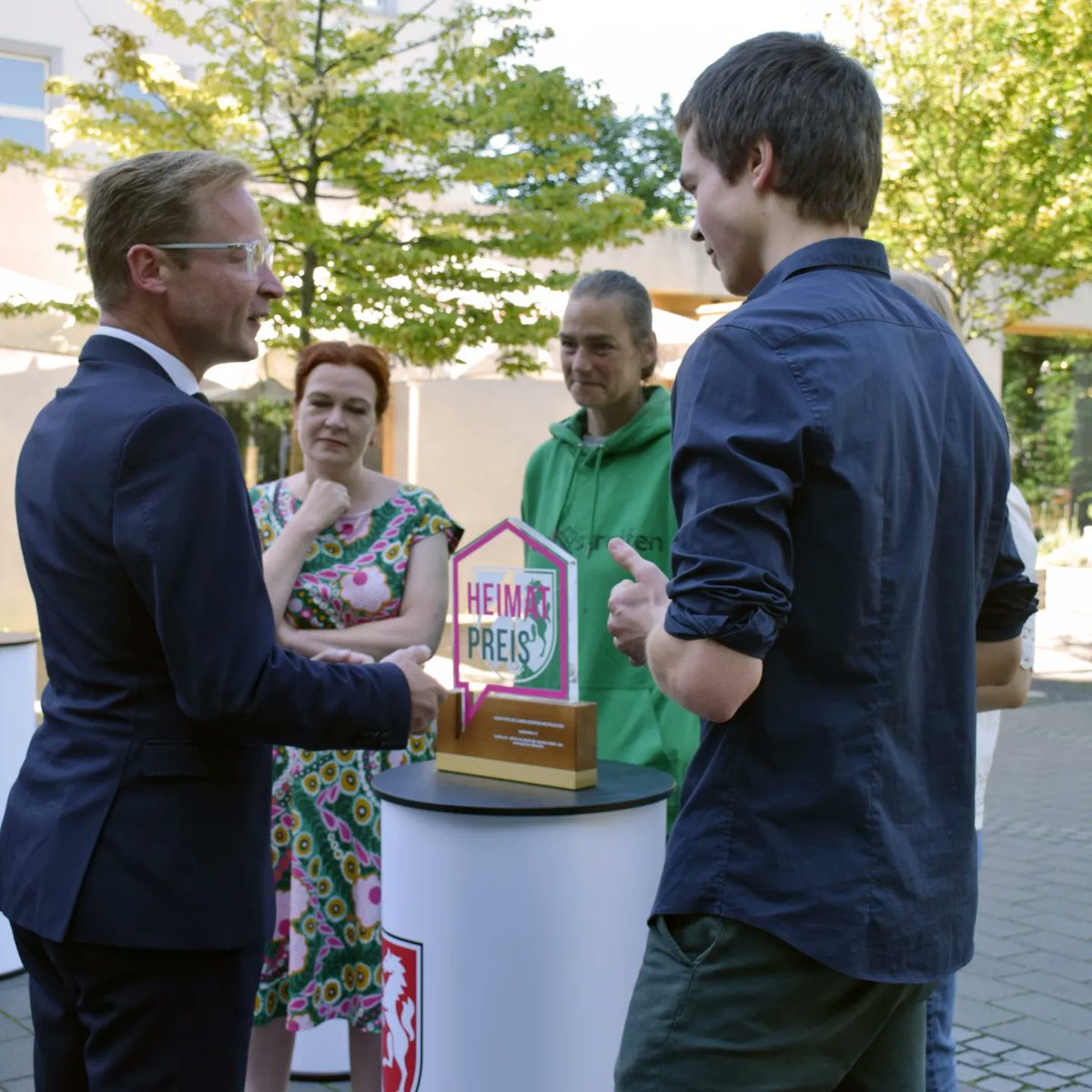 Daniel Sieveke tweet media