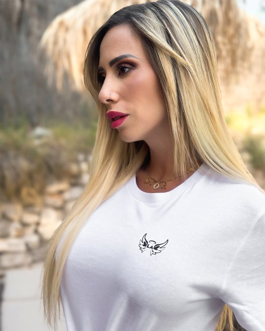 Watch Littleangel84's leaked NSFW photo on TwXstars