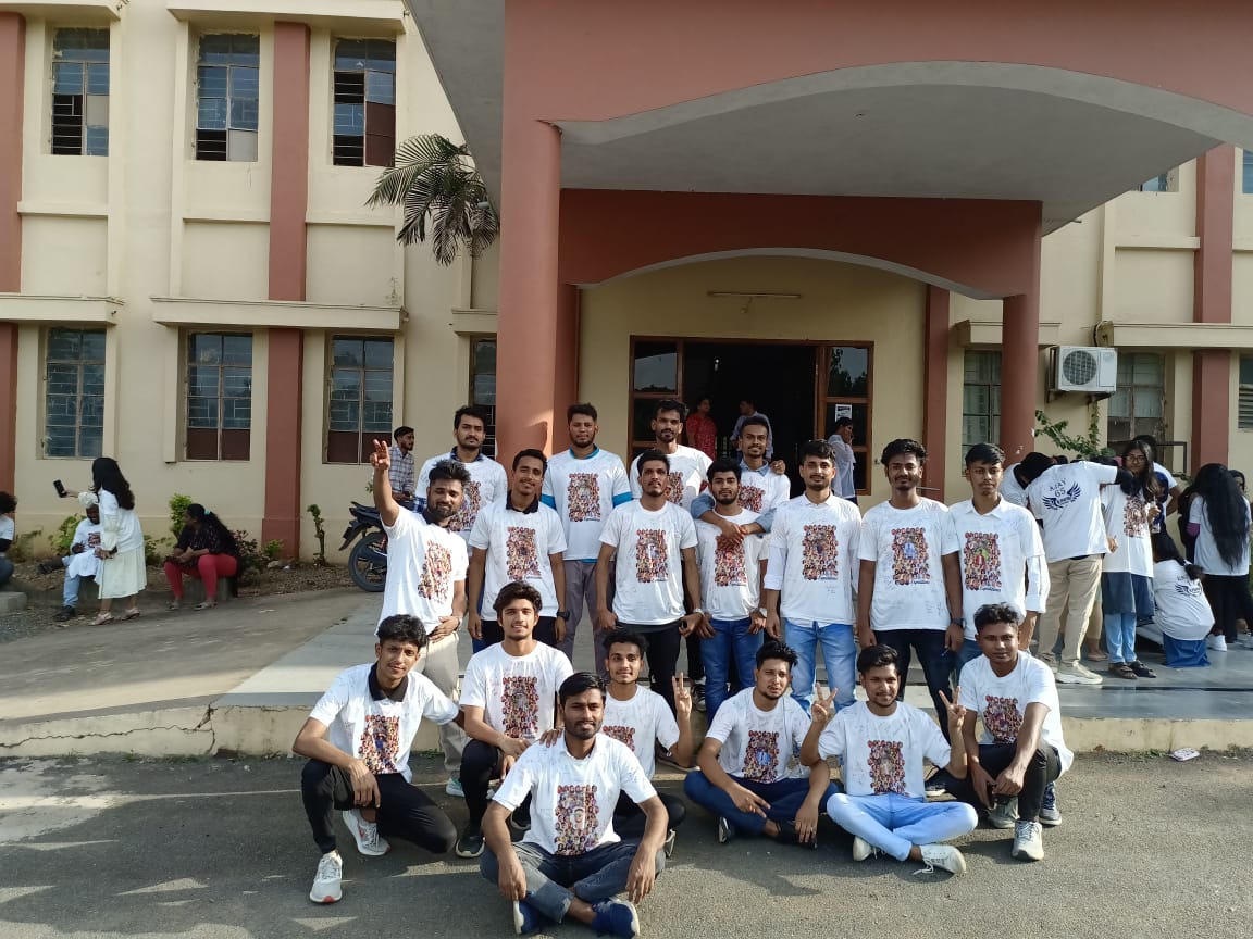 ARIF36395358's tweet image. signature day 
#signature
#collegelife 
#bips