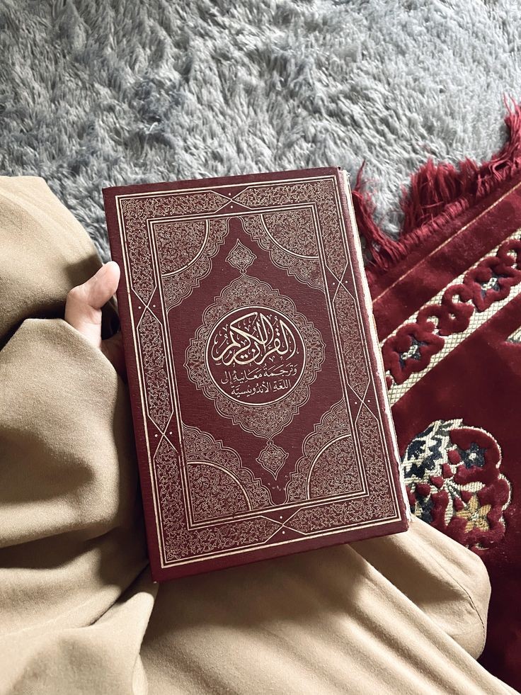 "Dünya hayatı sakın sizi aldatmasın"

| Fatır, 5