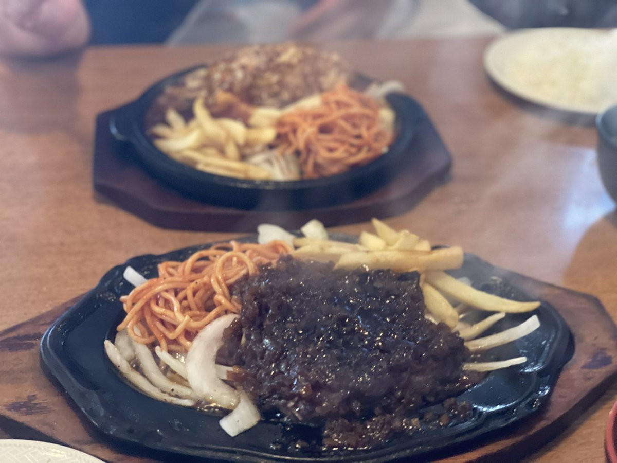 toumahimari's tweet image. 今日は朝イチから社長と映画鑑賞🎞️
観終わってお昼ステーキ🥩食べて^_^
生玉神社、津嶋神社⛩️に御朱印巡り
社長送った後は会社行って少し段取りして
ゆうやくんのお店に遊びに行ったらバッキーさんも来て楽しい一日でした😀
遅くまでありがとうございました😊

#HELLSTORE
#御朱印