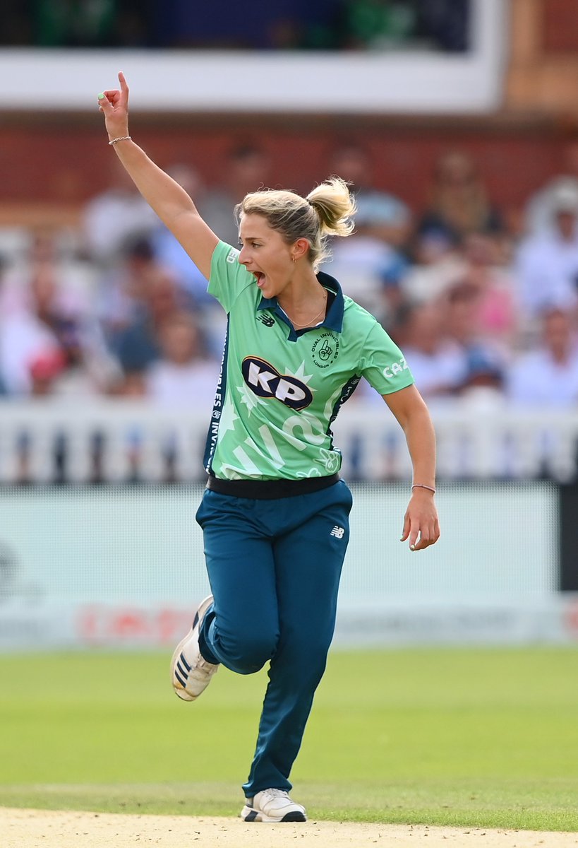 KGS1561's tweet photo. #TheHunderd๐
Old Kingstonian @evagray134 and #OvaLInvincibles travel to #Headingley for another exciting match against Northern Superchargers! Good luck from everyone at KGS๐ค#KGSGirlsInSport @KGSCricket @KGSheadmaster @KGS_Sport #ThisIsKGS https://t.co/dJnJ25fos6