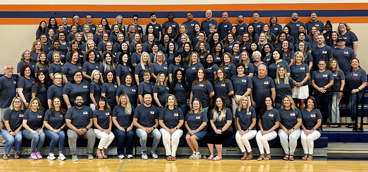 genlopardo's tweet photo. We are #1team1family ! 🧡💙@spartan_speak #7LJHpride https://t.co/hVCzxATnC4