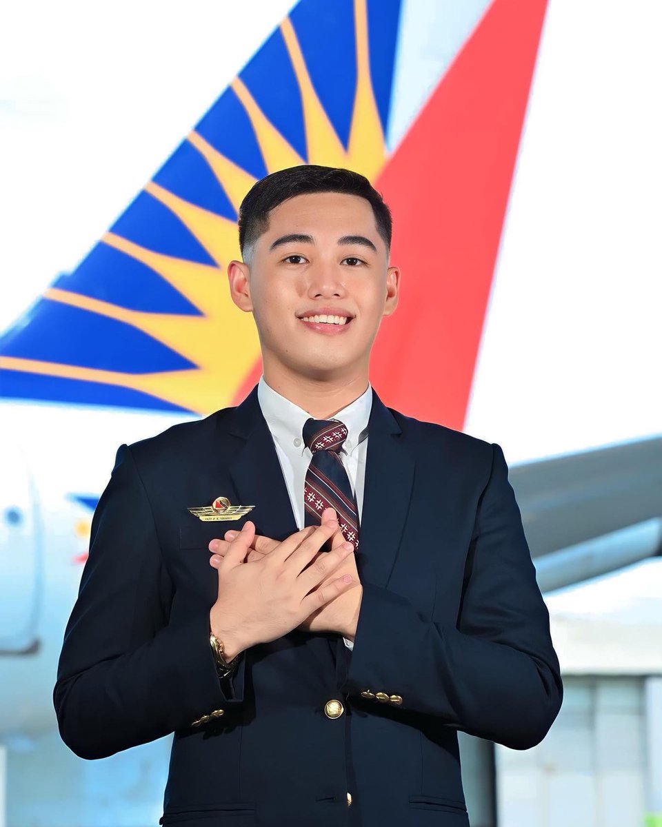 neriashkelon's tweet photo. Officially Released on August 08, 2023 as Cabin Crew of Philippine Airlines ✈

Lord, thank you! 🤍

If you want to read the whole caption just click the link below.
https://t.co/xIyUWxOU5f https://t.co/sjCV4ntEKD