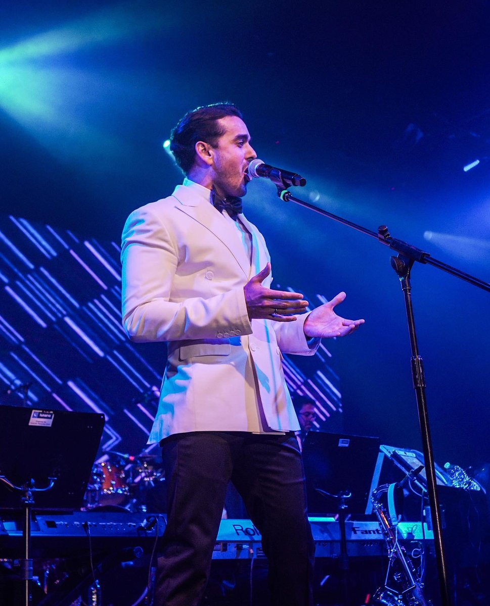 andresseuv's tweet photo. Anoche fue una de las mejores noches de mi vida🤍 tenía tiempo sin sentir esa catarsis al cantar y ustedes, ahí al frente conmigo fueron parte fundamental para que la noche fuera lo que fue. GRACIAS🤍 https://t.co/98LkgndcU9