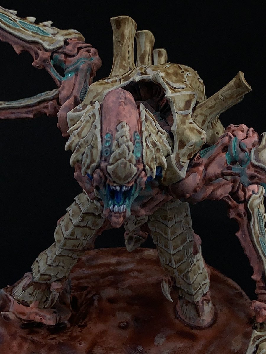 BionicSoup's tweet image. With the screamer-killer done, that means I have managed to complete all my leviathan tyranids finally. Yay. Now to figure out the next project. #warhammercommunity #warhammer #warhammer40k #tyranids #miniaturepainting