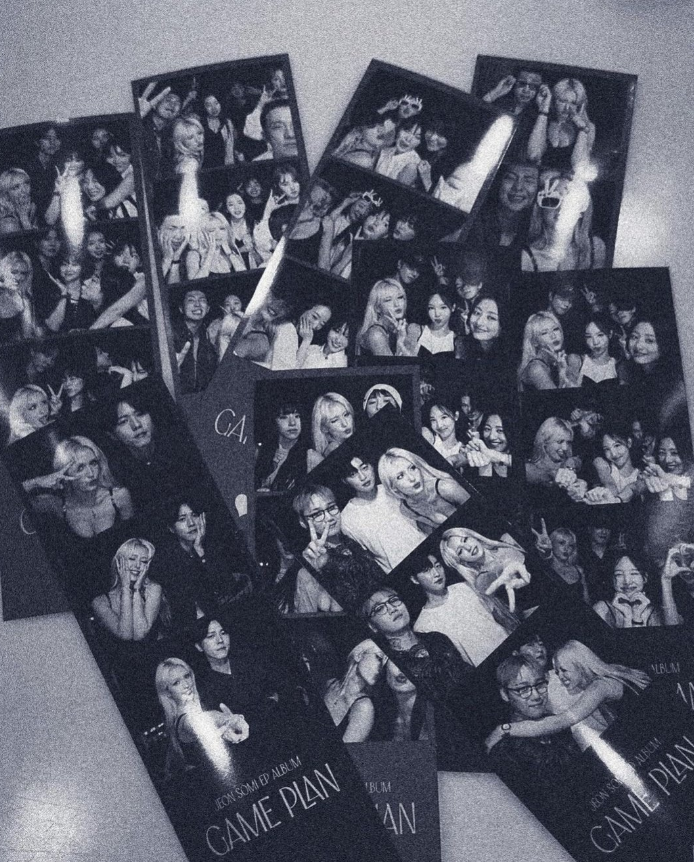 AboutMusicYT's tweet photo. Jeon Somi shares new photos from her party with TWICE's Nayeon, Jihyo, Chaeyoung, BTS' RM, SEVENTEEN's Woozi, GOT7's Yugyeom, HyunA, Chungha and more. https://t.co/sFko4G014e