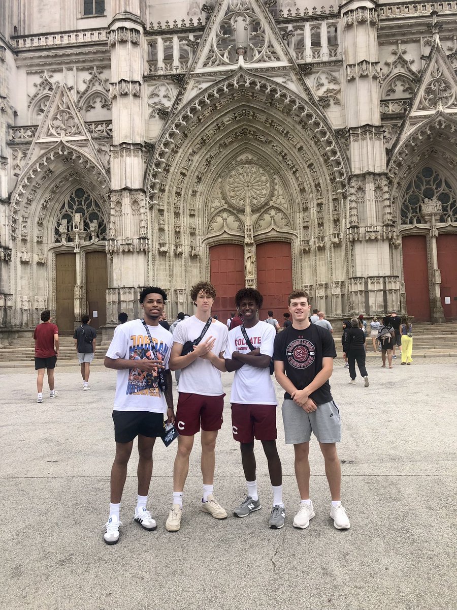 ColgateMBB's tweet photo. 📍Nantes

En route to Bordeaux!

#GoGate | #GateToFrance https://t.co/3a2epuYaKF