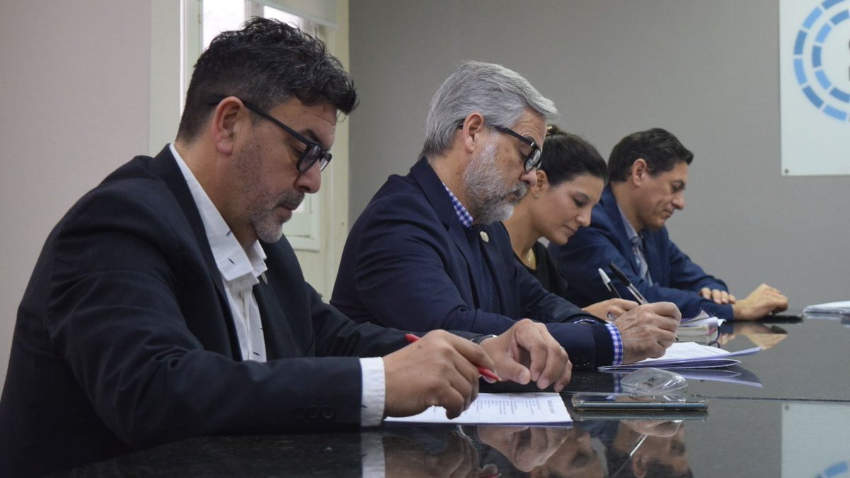 ConcejoMadryn's tweet photo. La concejala Leila Zanette presidió la comisión de Acción Social en la cual se abordaron los expedientes que serán puestos en consideración en la próxima sesión legislativa. https://t.co/vrETYEr8c0