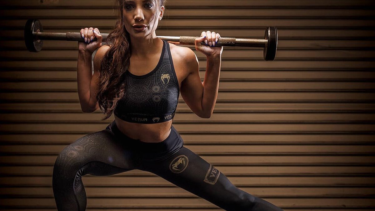 astartupworld's tweet image. Step into the spotlight with Venum's elite combat gear. 🥊 Elevate your game with the #VenumDiscount that packs a punch! 🌟 Score a knockout 20% OFF using "WEL5RJNCP". 🔗: startupworld.com/startup-deals/… #CombatGearDeal #TrainInStyle