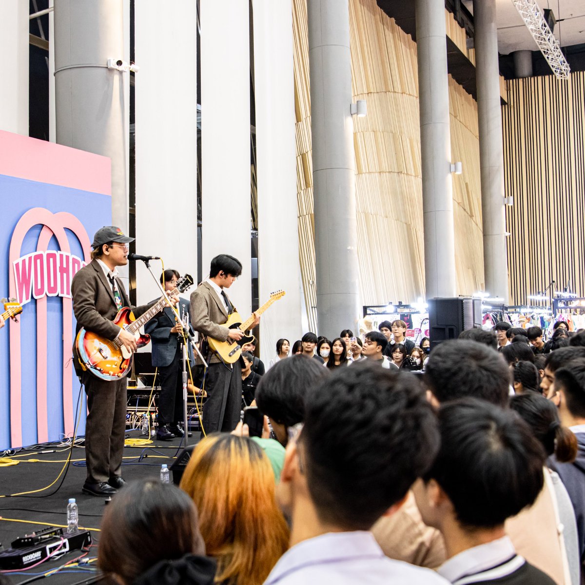 futurepark's tweet image. #ฟิวส์นี้สนุกแน่ 🥳 บรรยากาศคอนเสิร์ตแสนอบอุ่นกับ Uncle Ben ที่งาน WOOHOO😆🎤🎼
#WOOHOO #UncleBen