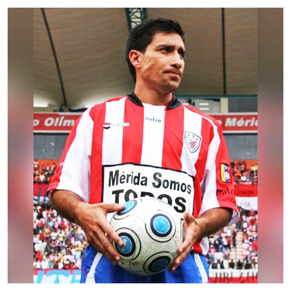 1️⃣1️⃣ de Agosto -1973-

Nació el ex delantero y director técnico de <a href="/EstudiantesMEFC/">Estudiantes de Mérida FC</a>: Ruberth Morán (50)

⚽ Marcó 82 goles con Estudiantes de Mérida.

¡Feliz cumpleaños goleador <a href="/RuberthMoran/">RUBERTH MORAN</a>!

#FutVe #LigaFutVe