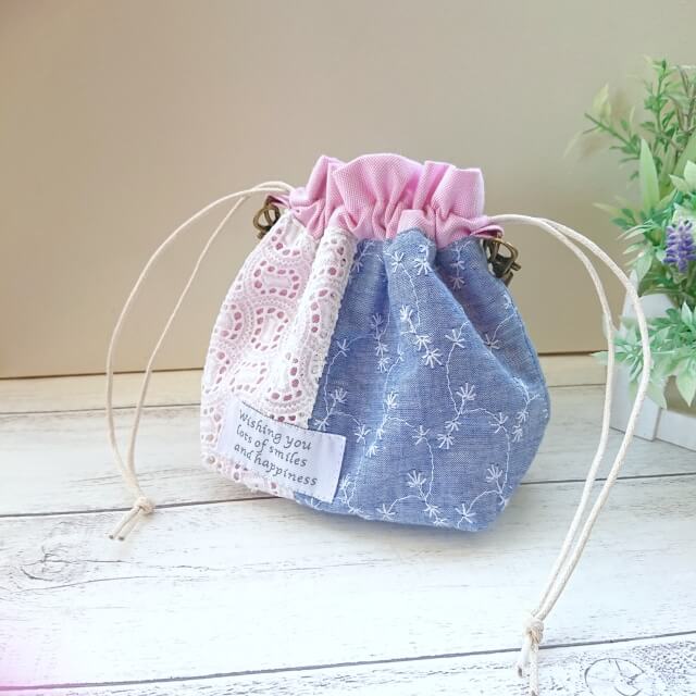 _NonBilly's tweet photo. 【Non Billy Nick Ollie ブログ更新】
レース、青地に花の刺繍、ピンクの布合わせで、巾着を2つ。
涼しげなオソロの巾着、完成です♪
https://t.co/yoLO4cqEDR
#ハンドメイド #ハンドメイド巾着 #巾着 #涼しげでかわいいよ
#handmade #drawstringpouch
#NonBilly #NickOllie https://t.co/l8zaai3urM
