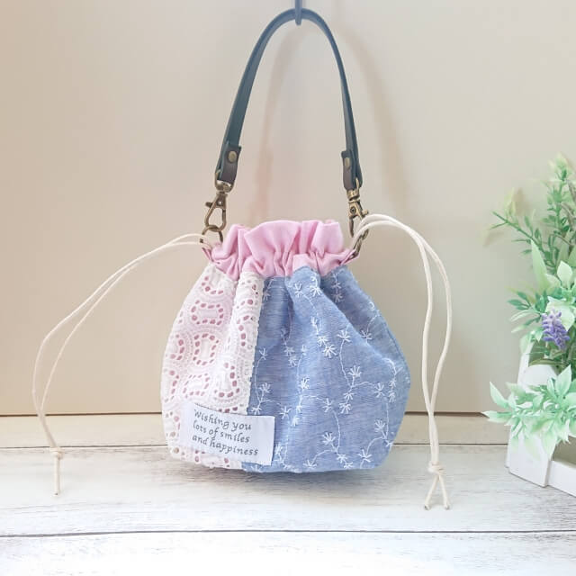 _NonBilly's tweet photo. 【Non Billy Nick Ollie ブログ更新】
レース、青地に花の刺繍、ピンクの布合わせで、巾着を2つ。
涼しげなオソロの巾着、完成です♪
https://t.co/yoLO4cqEDR
#ハンドメイド #ハンドメイド巾着 #巾着 #涼しげでかわいいよ
#handmade #drawstringpouch
#NonBilly #NickOllie https://t.co/l8zaai3urM