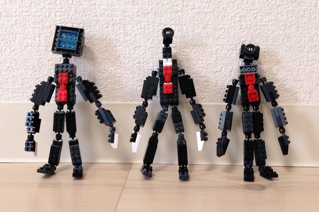 honehone_jack's tweet photo. 息子作プチブロック
カメラマン、スピーカーマン、テレビマンだそうです🌟トイレのモンスター?と戦うキャラクターですね。なんじゃそりゃ🙄
#プチブロック
#SKIBIDITOILET https://t.co/D3s4m8lJIu