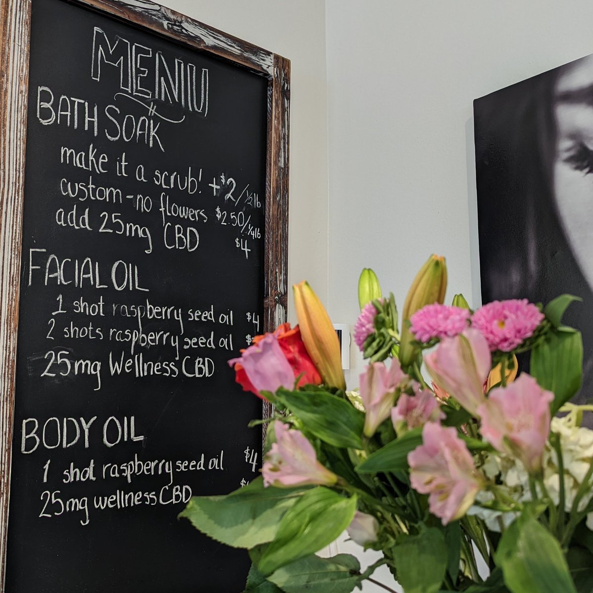 hyssopbeautyllc's tweet photo. #HOWTOHYSSOP #CUSTOMIZED SERVICES AT THE APOTHECARY
Add shots of raspberry seed oil to our Facial Oil for a natural SPF boost
Create your own blend at our Castile Soap Bar!
Book a private event & make your own product
Have concerns? Ask us if our products are right for you https://t.co/oAJzBo890M