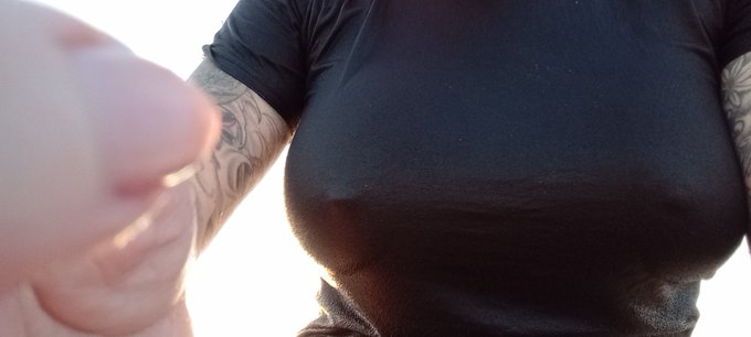 That sunrise swim tho 👌#wetTshirt #wildwomanthings #IAmWet https://t.co/UzMHlYX7HX<a href="/tag/wettshirt"class="tags">#wetTshirt</a><a href="/tag/wildwomanthings"class="tags">#wildwomanthings</a><a href="/tag/iamwet"class="tags"><span>#iamwet</span></a>