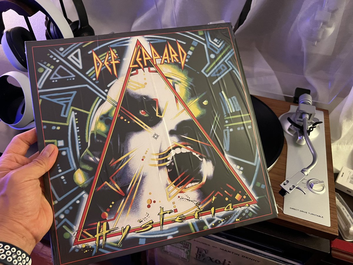 Duke_of_Gondor's tweet photo. #HysteriaWeek
Def Leppard / “Animal”
#NowPlaying #DefLeppard #Metal #NWOBHM #HairMetal
#nowspinning #vinylrecords #recordoftheday #vinyloftheday #record #vinyl #vinyls #vinyljunkie #vinyllovers #vinylcollection #recordcollection #33rpm #vinyl33 #records #レコード #バイナル https://t.co/g0hnPbPA7I