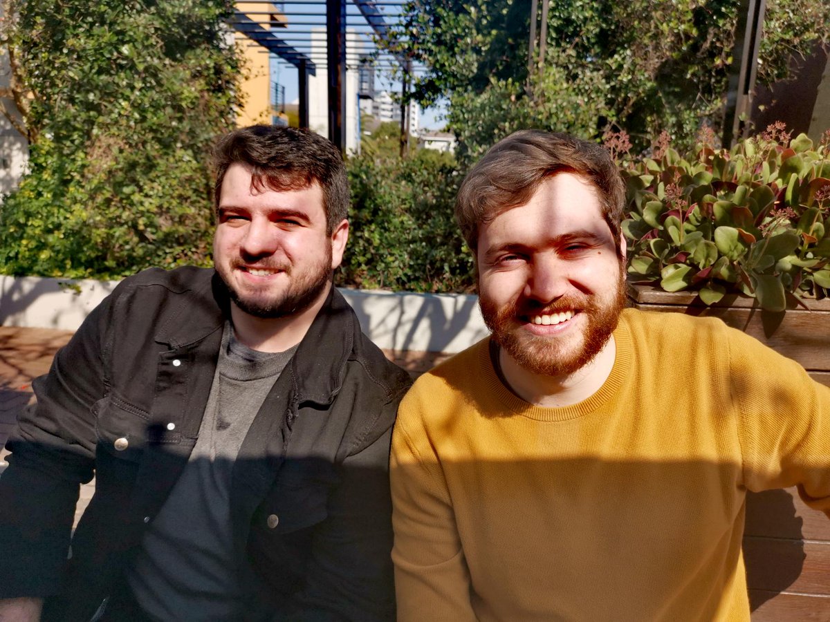 ZheroUK's tweet photo. 🍽️ Every Friday, our team enjoys lunch together. Today's lunch was extra special as we had two of our remote crew join in! 🍔🍻 

#TeamLunchFriday #staffwellness #thankyou https://t.co/58o8EixMRT