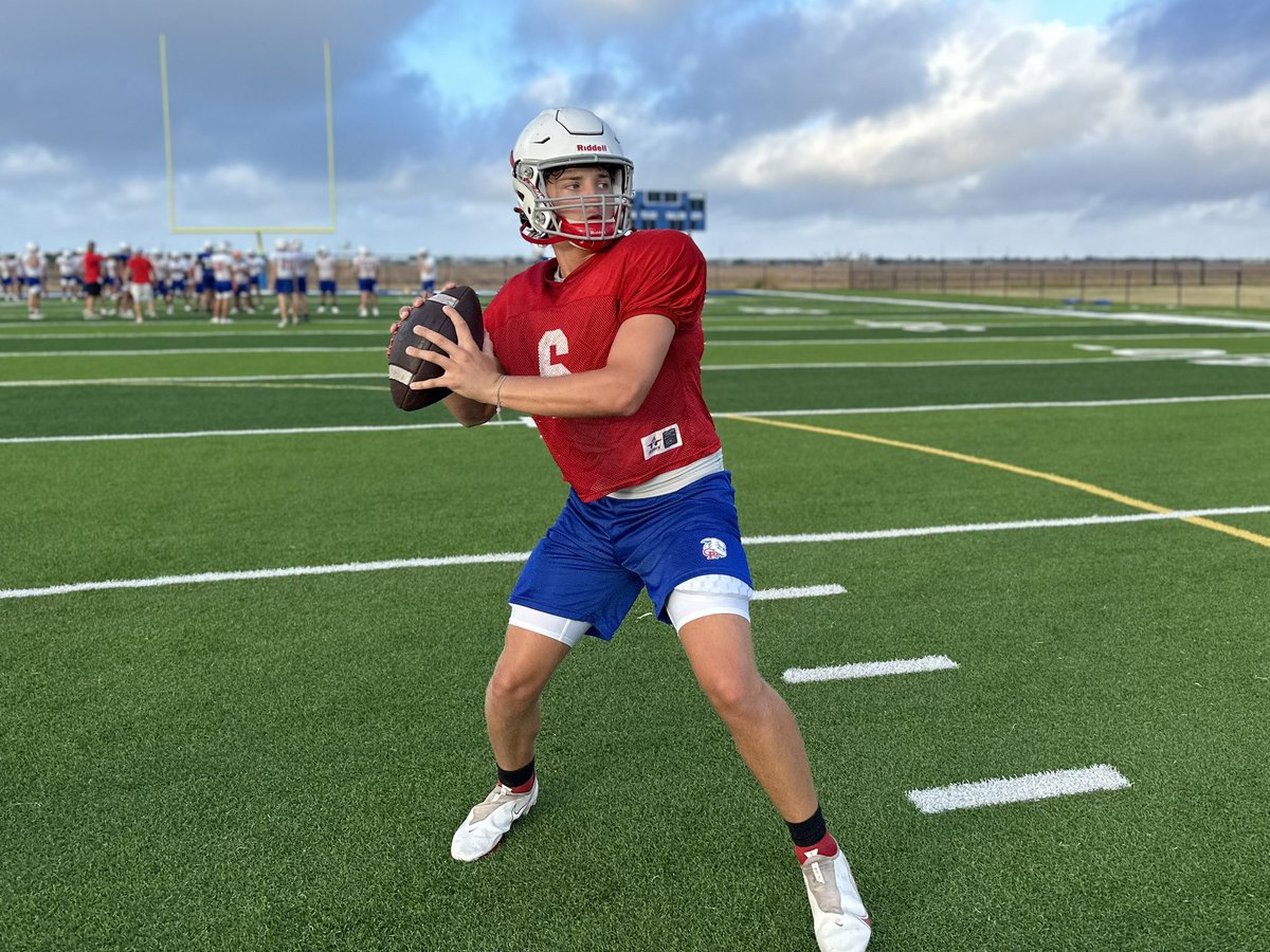 Larissa Liska tweet media