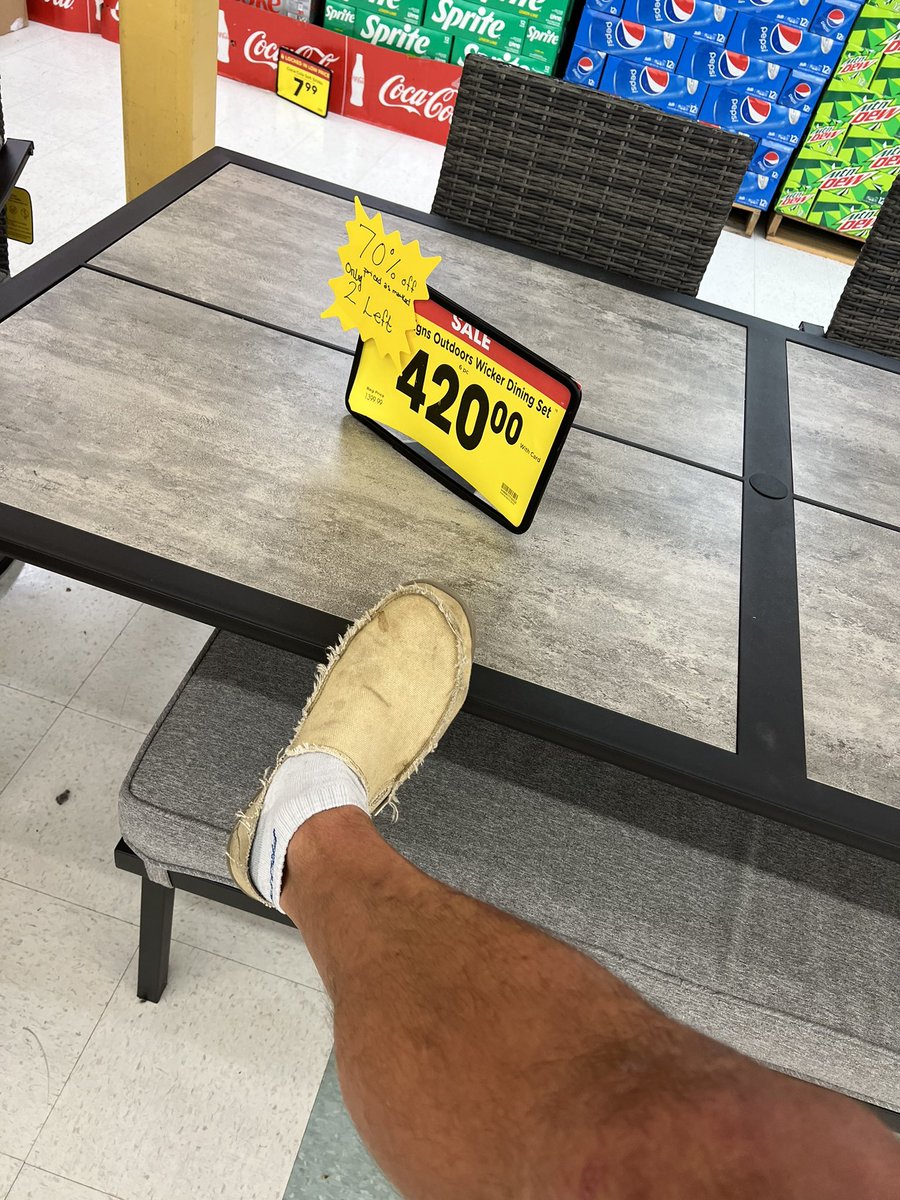 JamesAncion's tweet photo. #feet_lover #feet_pic #feetfetiche #feetseller https://t.co/MCfe684Am5
