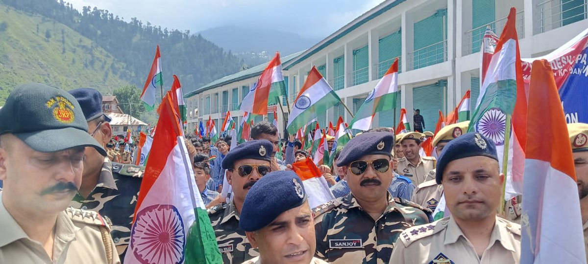 dpododa's tweet photo. District Police Doda organized Tiranga March under the compaign  "Meri Maati Mera Desh" in Bhaderwah Town.
@JmuKmrPolice @ZPHQJammu @vishesh_jk @Qayoomkps https://t.co/8F2KR1StSM