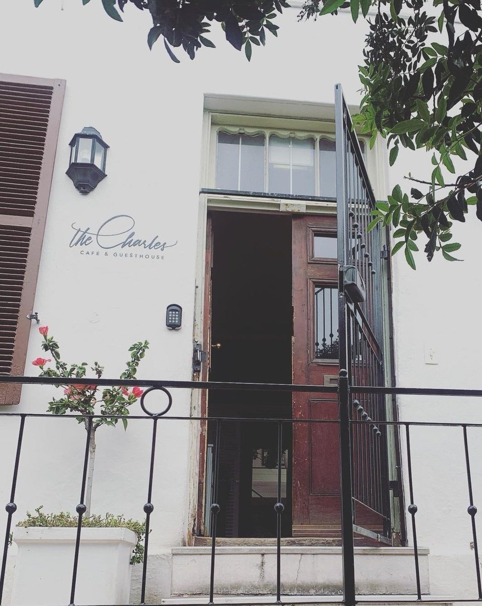 Café Charles tweet media