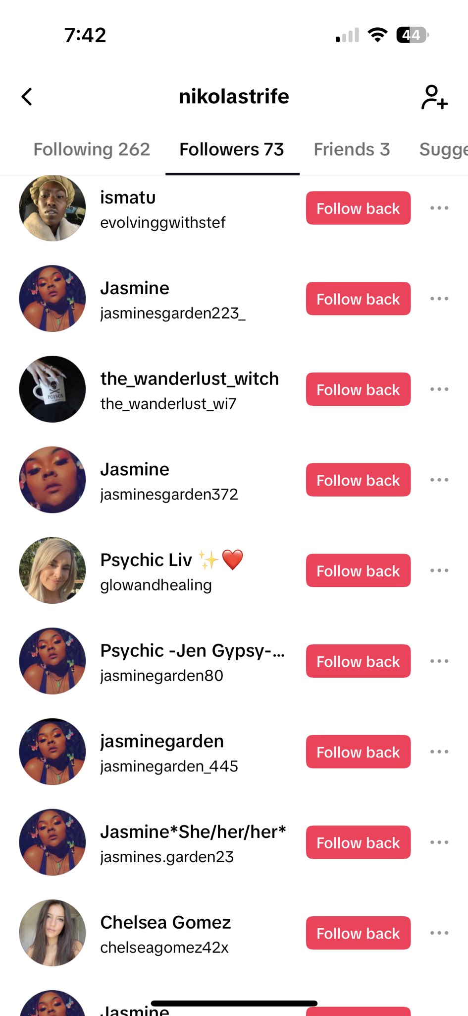 1 pic. i got a sudden influx of tiktok followers and they're almost all fake 😭 https://t.co/bhE8pSpYXb